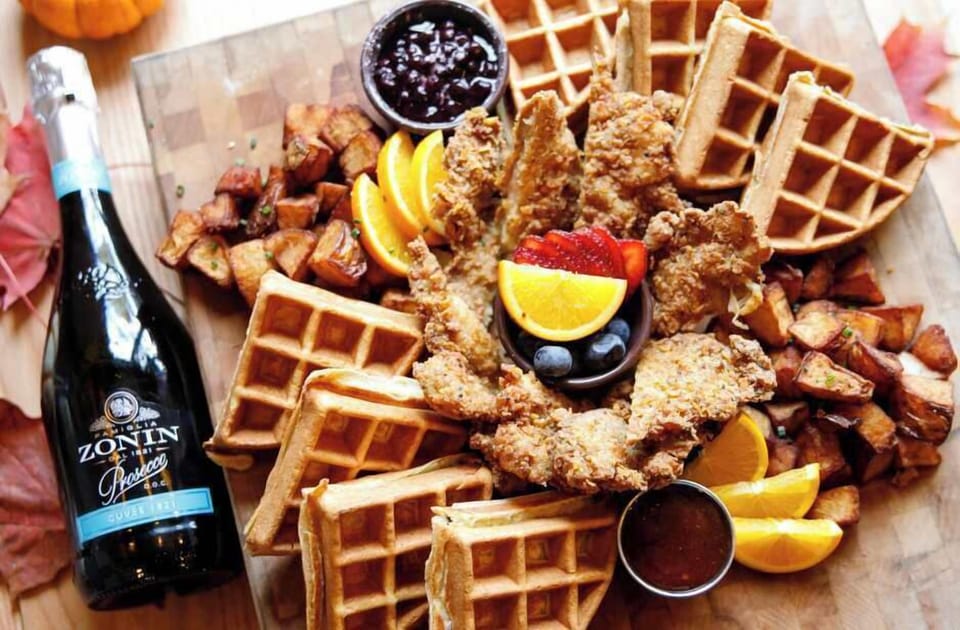 Gourmet brunches at the Fabergé restaurant, 10-15 minutes walk from the apartment