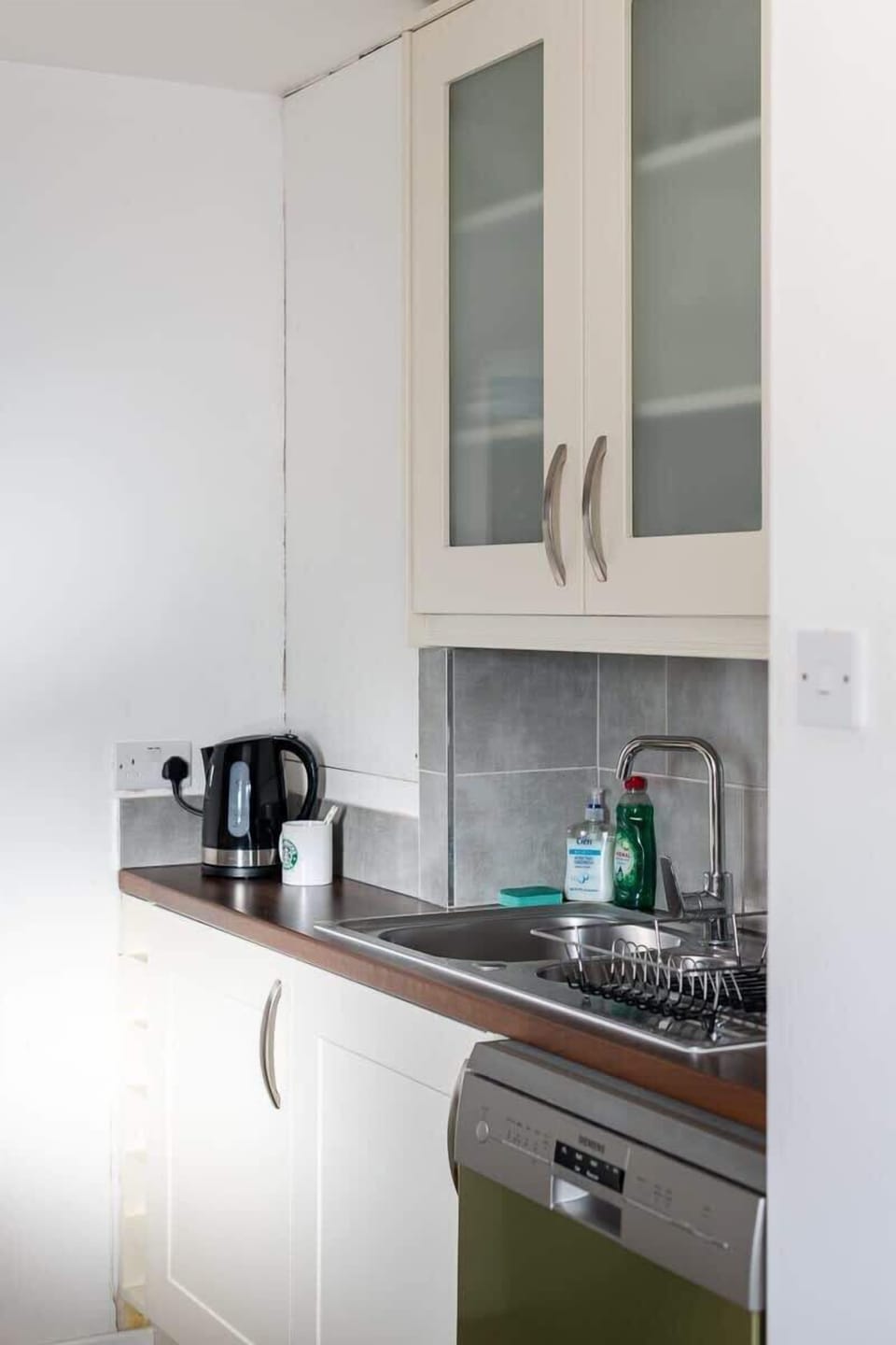 basic kitchen equipment