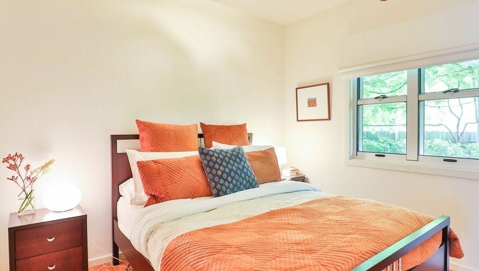 Additional bedrooms with Queen beds and shared bathroom.
