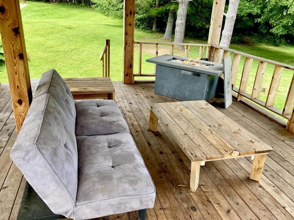 Create the perfect mood with comfort and gas Firepit (not for cooking)