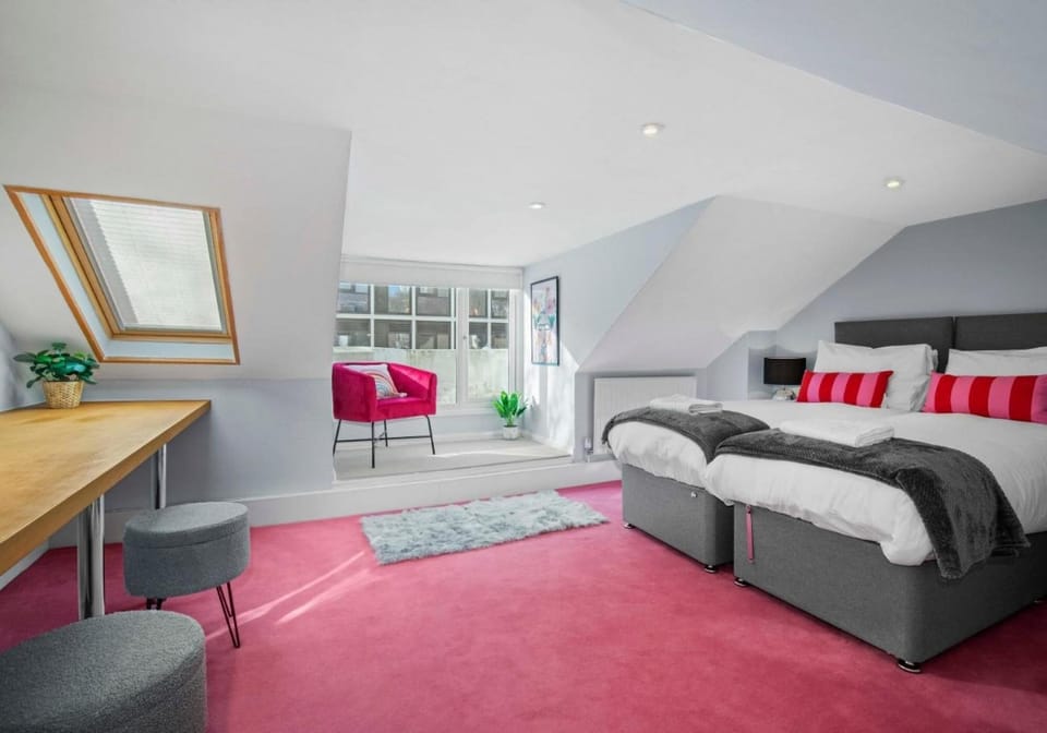 The Townhouse By My Getaways Free Parking House in Brighton