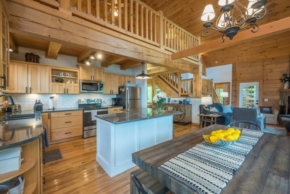 08 Kitchen living