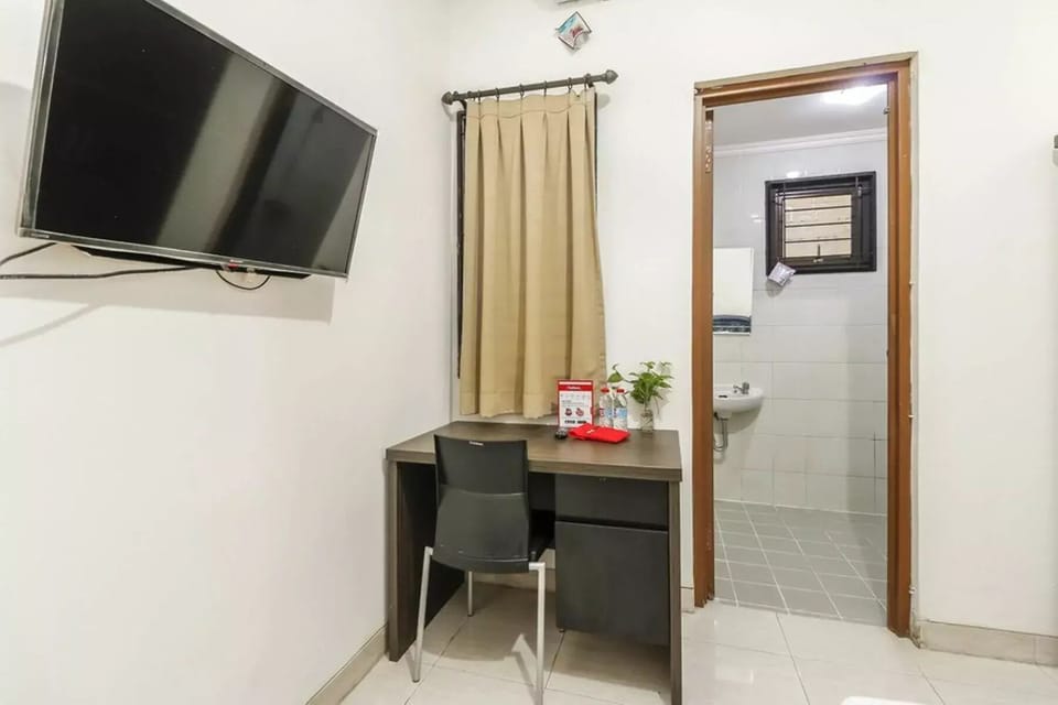Deluxe Room | Desk, WiFi
