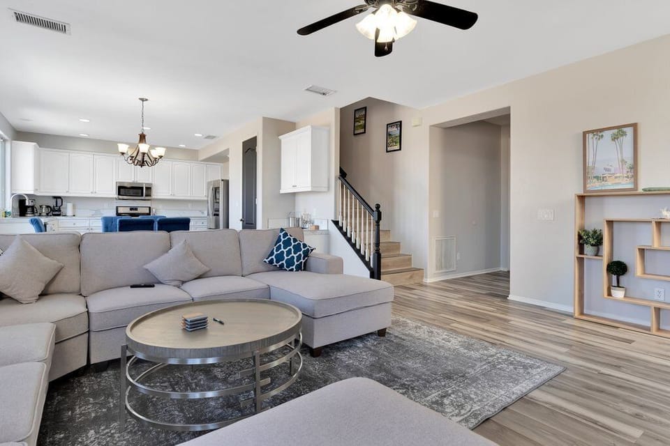Living room to kitchen