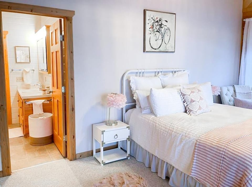 On suite queen bedroom