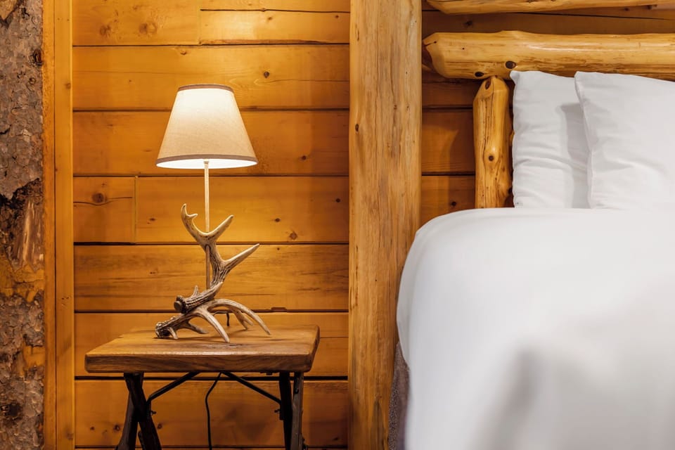 Lodge Style Furnishings