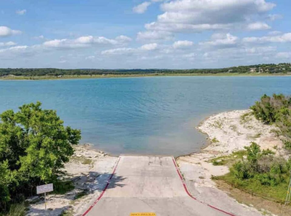 Boat ramp 7. Less than a mile away.