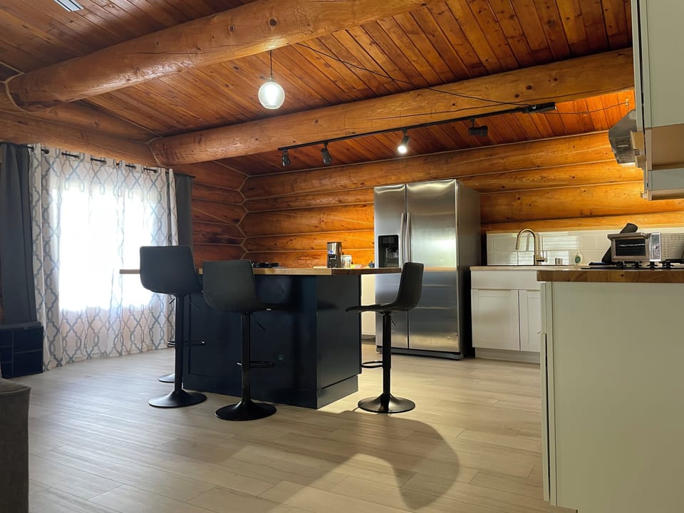 Kitchen/Dining