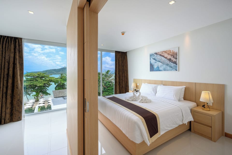 Room, 2 Bedrooms, Sea View | Minibar, in-room safe, desk, WiFi (free)
