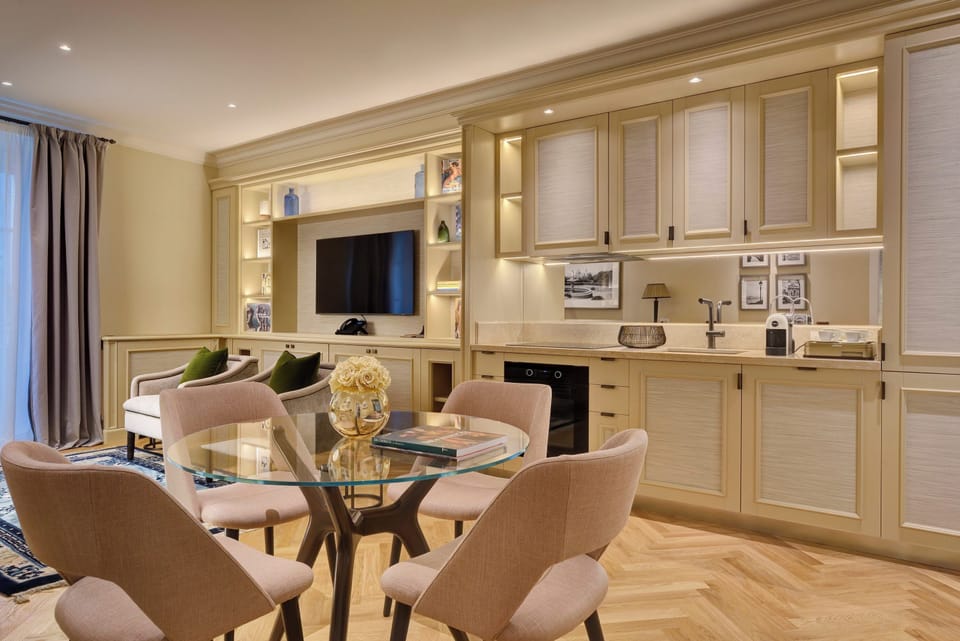 Two bedroom apartment | Living area | 50-inch LED TV with digital channels, TV, heated floors