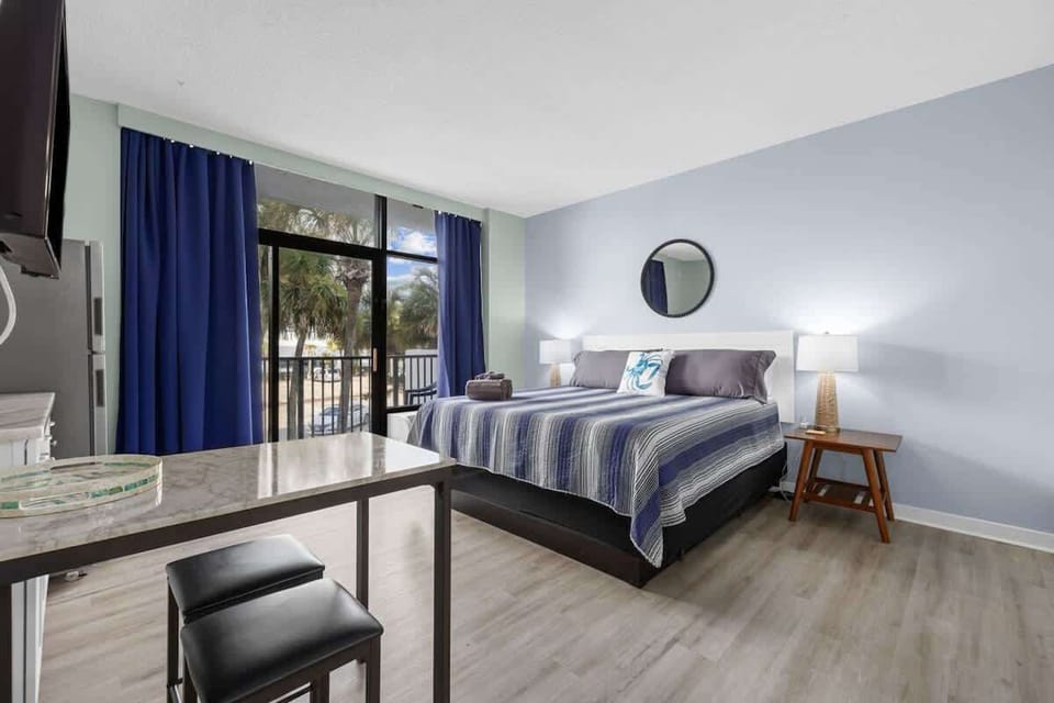 this OCEAN VIEW STUDIO CONDO is the place to be!