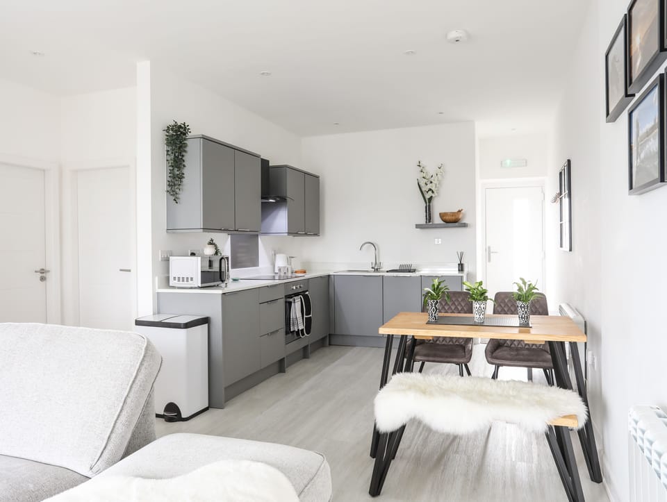Cottage | 2 bedrooms, individually decorated, individually furnished, free WiFi