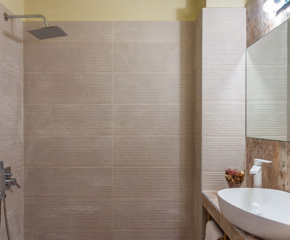 Modern and practical bathroom with shower