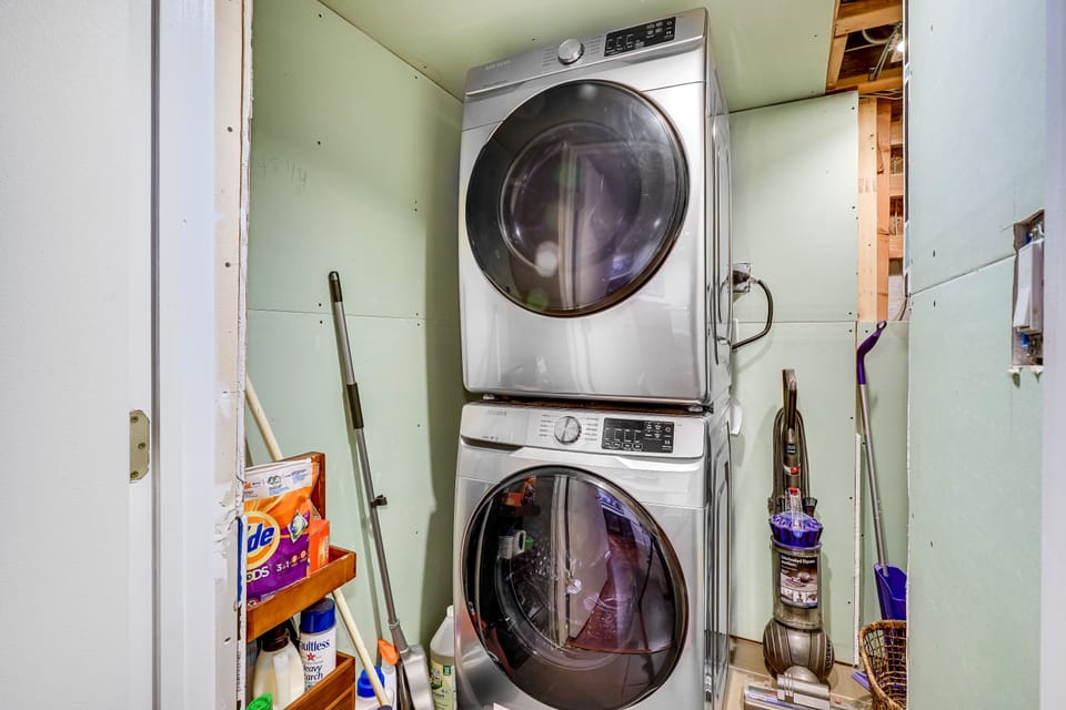 New Samsung Washer and Dryer along with cleaning supplies included. 