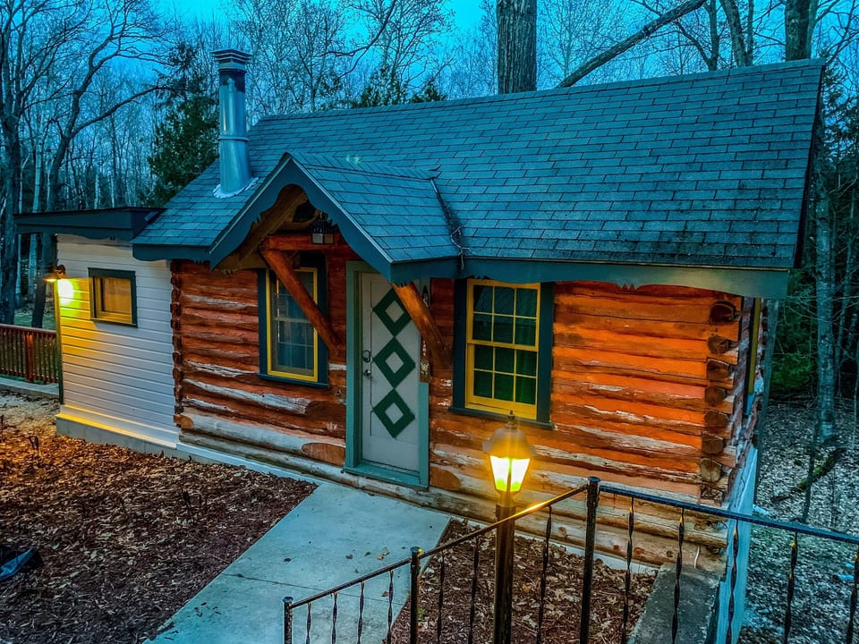 View at dusk of Cara's Cabin!