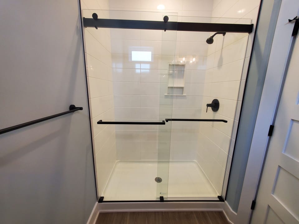 Ensuite bathroom, bedroom 1