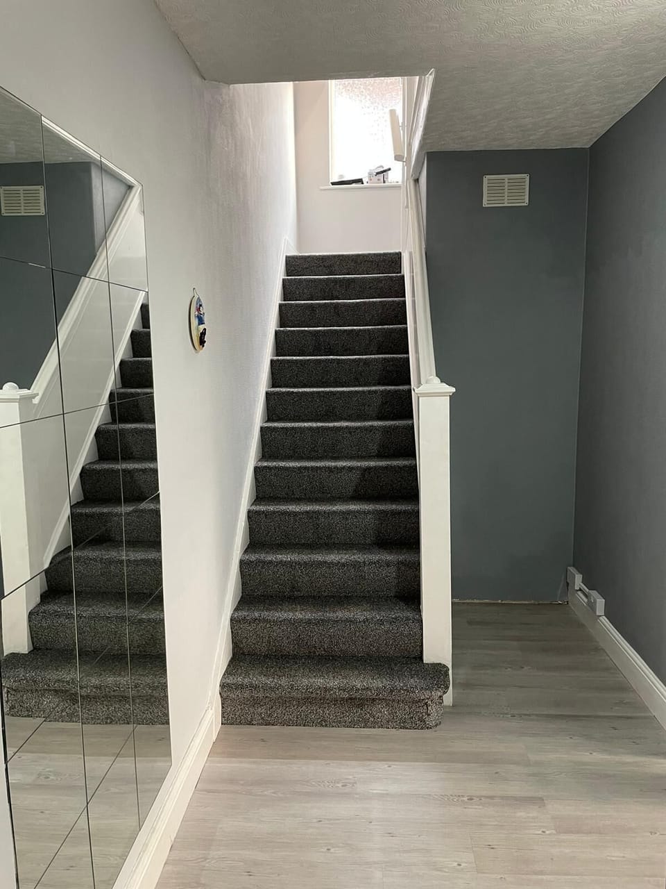 Flat 17 Holiday Apartment - Twin Bedroom (1)