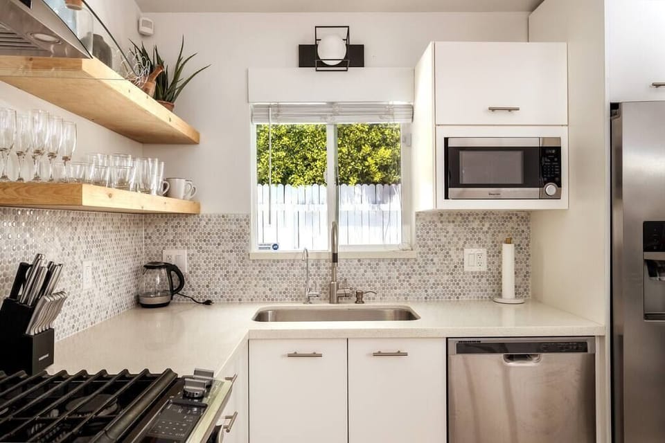 Fully equipped kitchen