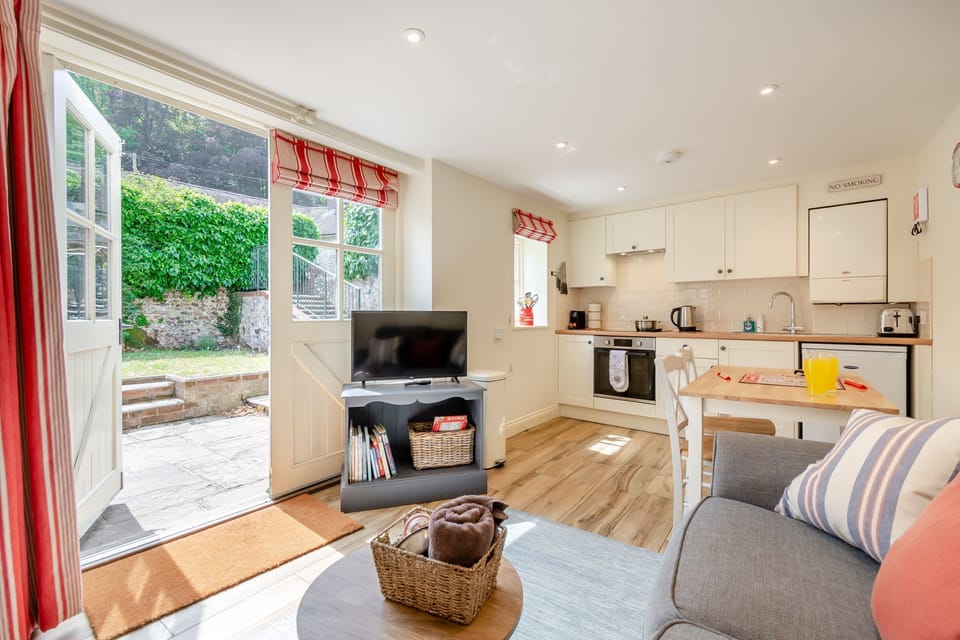 Smart TV, heated floors
