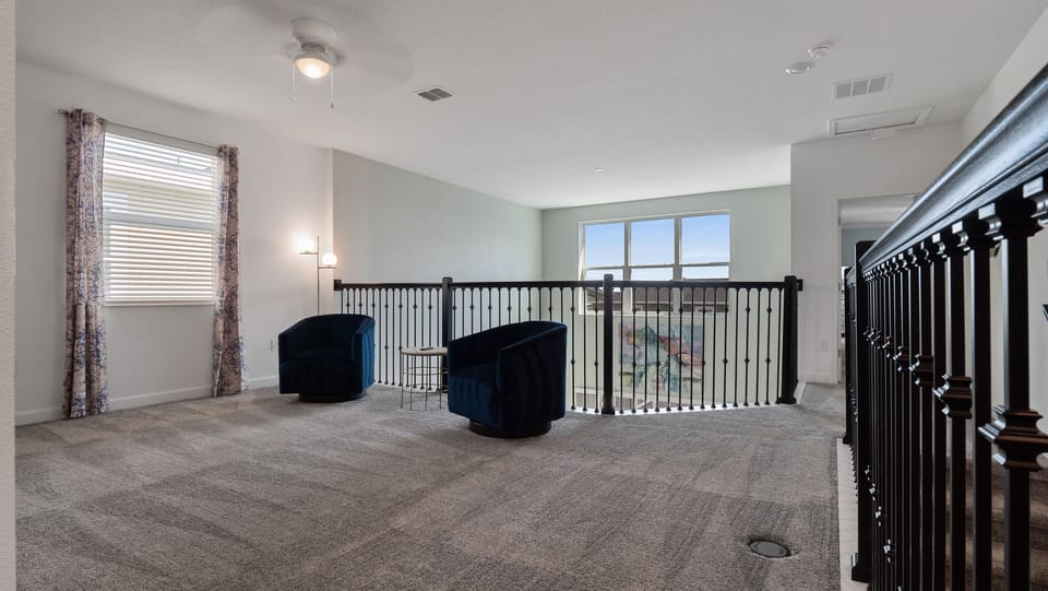 Amazing Upstairs Loft Area with Flat Screen TV