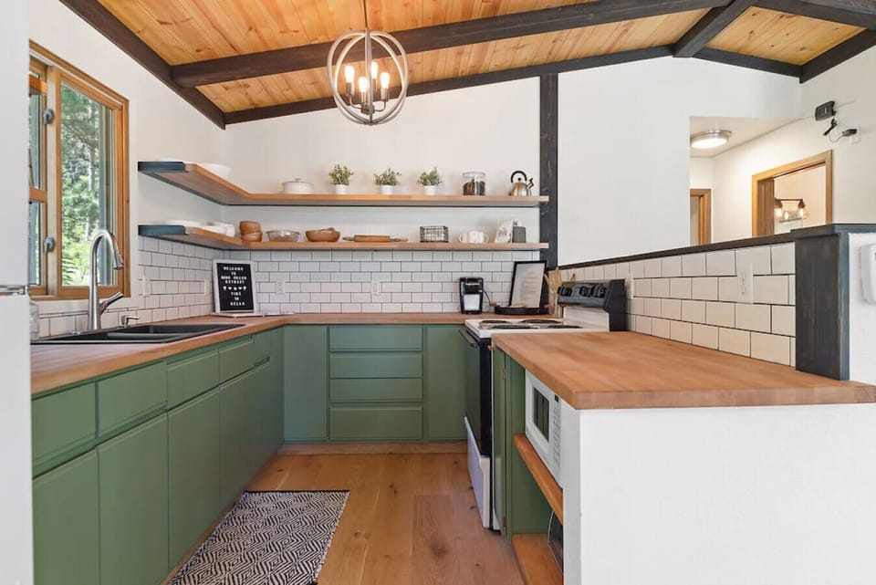 Our fully stock kitchen makes mealtime so easy with cooking oil & basic spices, coffee maker..