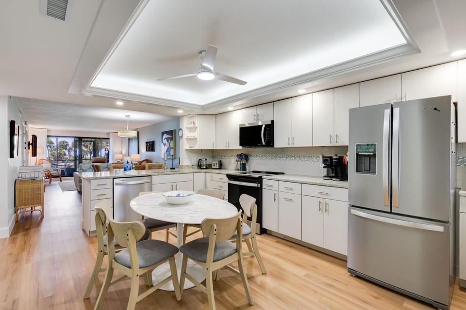 Updated kitchen with all cooking essentials and kitchen dining area.