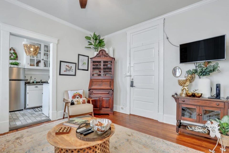 A view of the entry way!