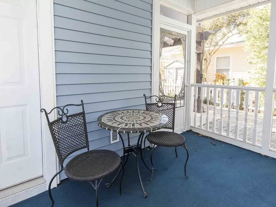 Screened in Porch/Patio