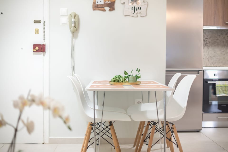 City Apartment | In-room dining