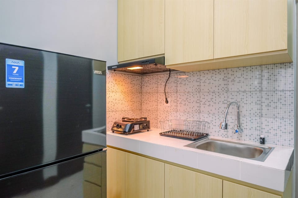 Room | Private kitchen | Fridge, stovetop, electric kettle, cookware/dishes/utensils