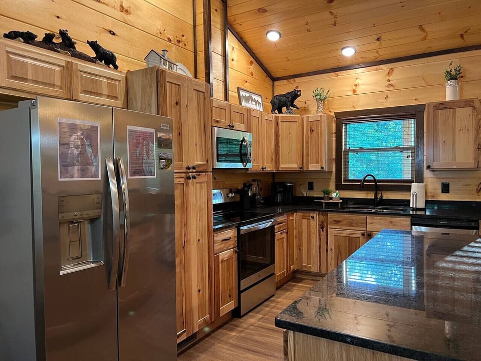 Fully Stocked Kitchen