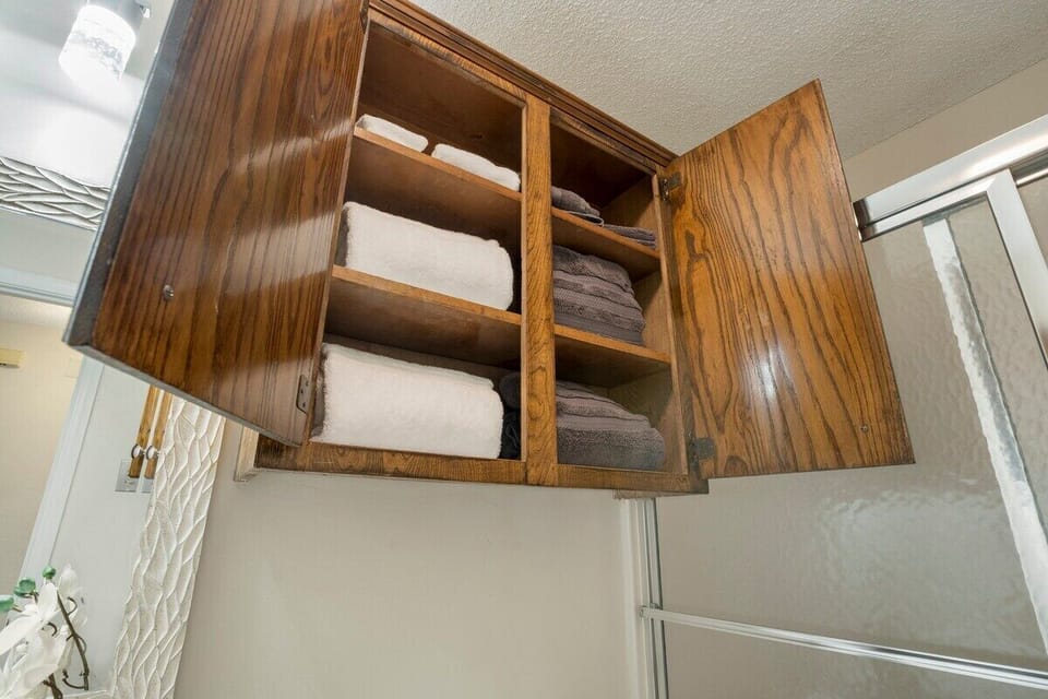 We leave extra linens, and we stock extra toothbrushes, toothpaste, etc. just in case you forgot yours
