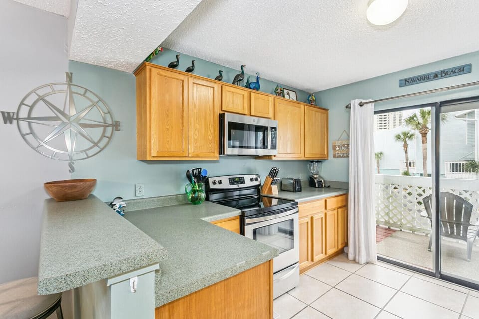 Large Kitchen with a deck