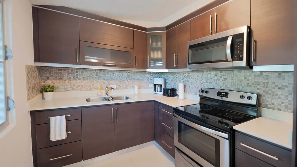 Full Kitchen with all the Essentials