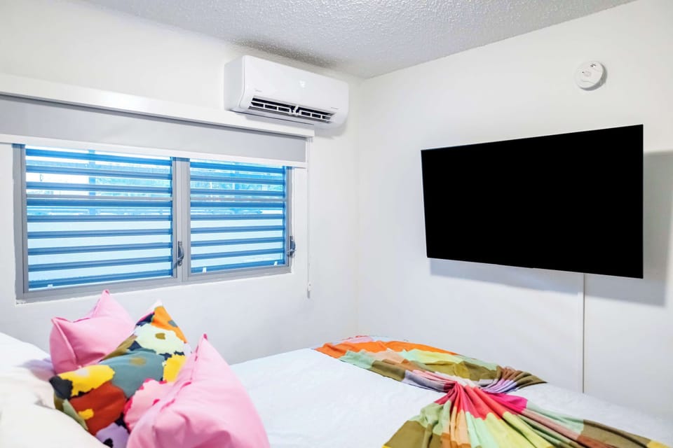 Bedroom 3 with Queen Bed