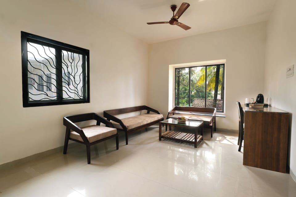 Family Studio Suite | Living area