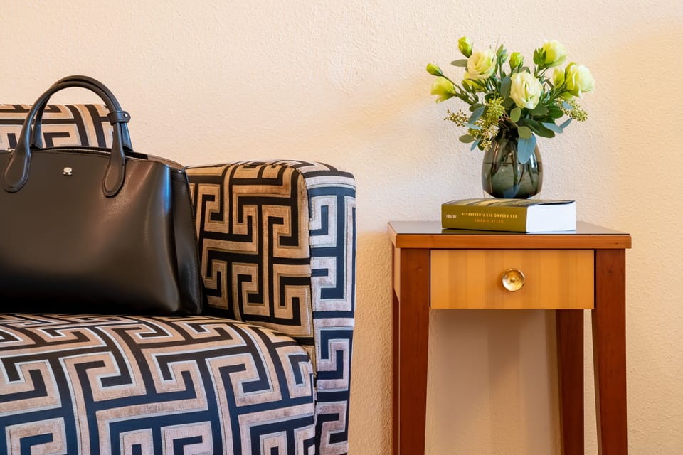 Double Room | Minibar, in-room safe, individually decorated, individually furnished