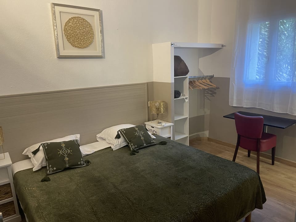 Standard Triple Room, Ensuite