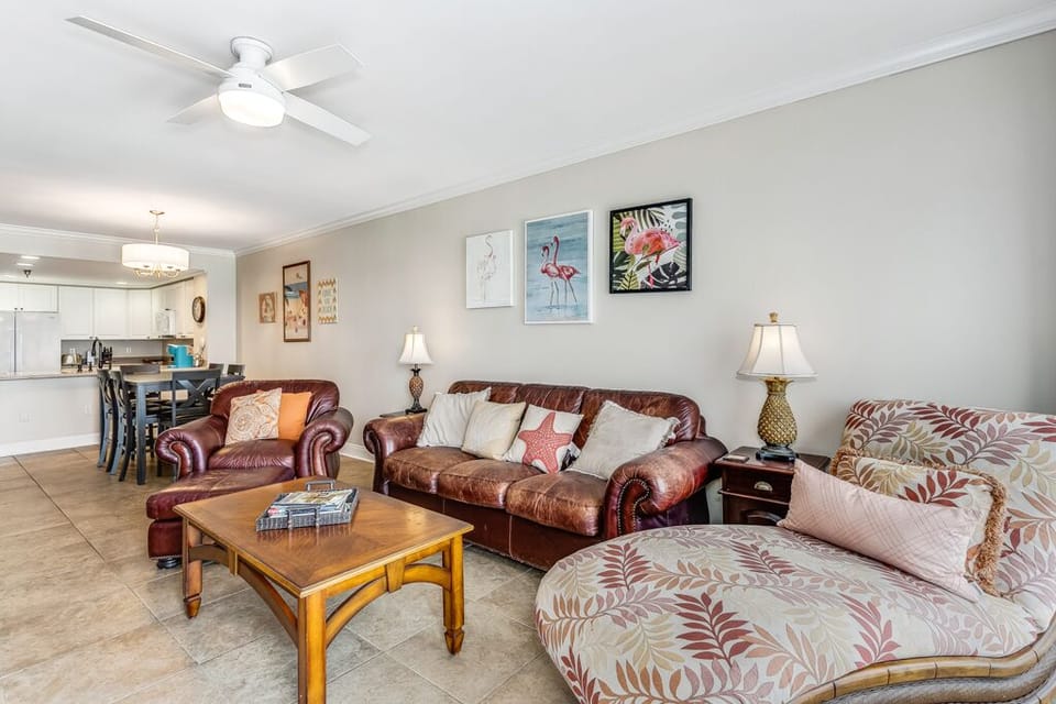 Emerald Isle Unit 707 - Living Room