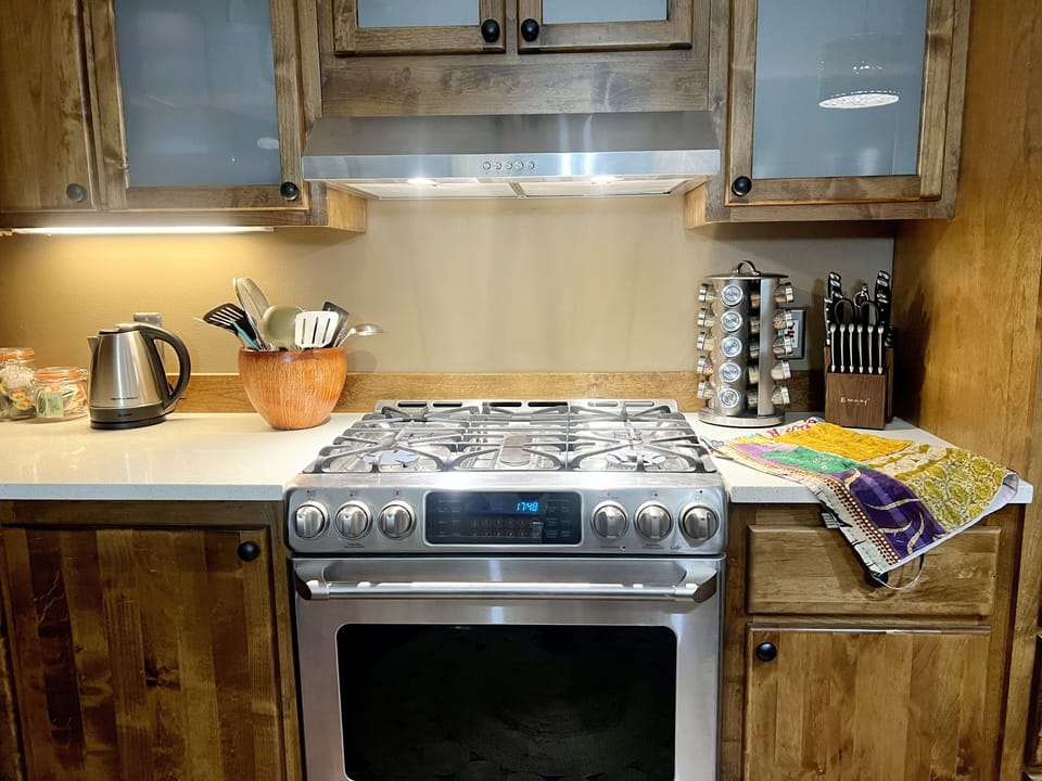 Gas stove/oven