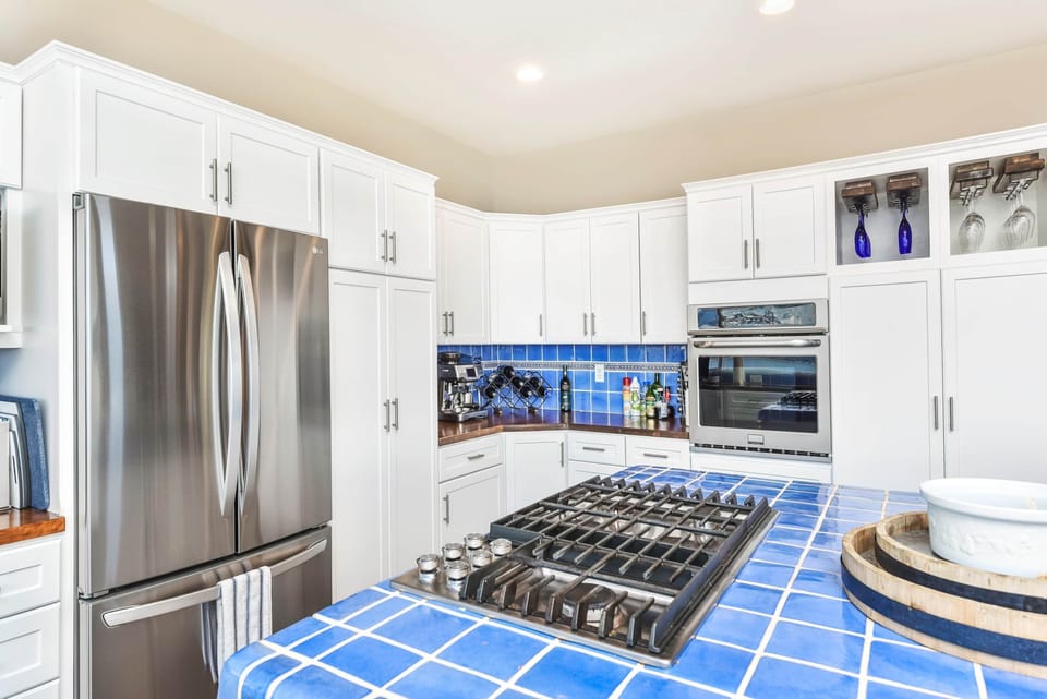 Expresso Machine, Waffle Maker and an Insta-Pot