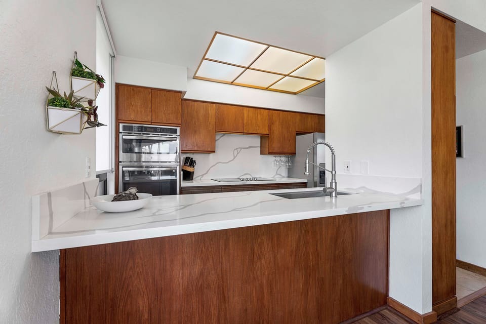Fully equipped and spacious kitchen