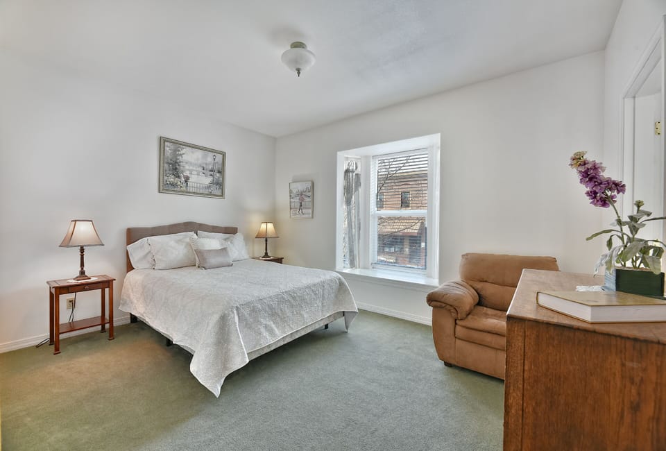 Large Bedroom