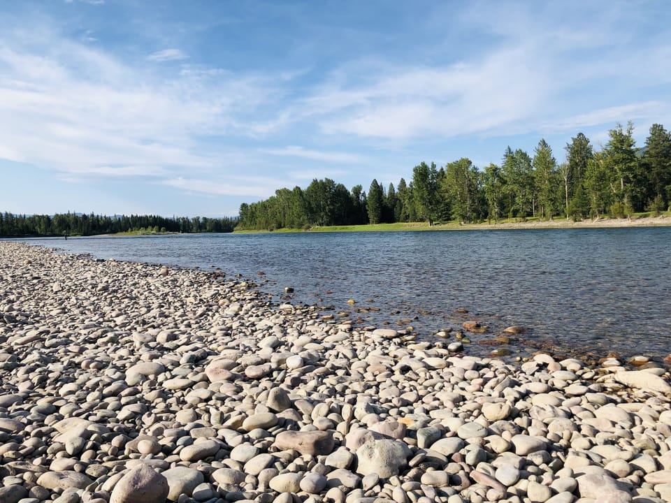 Flathead river access just a 3 minute drive