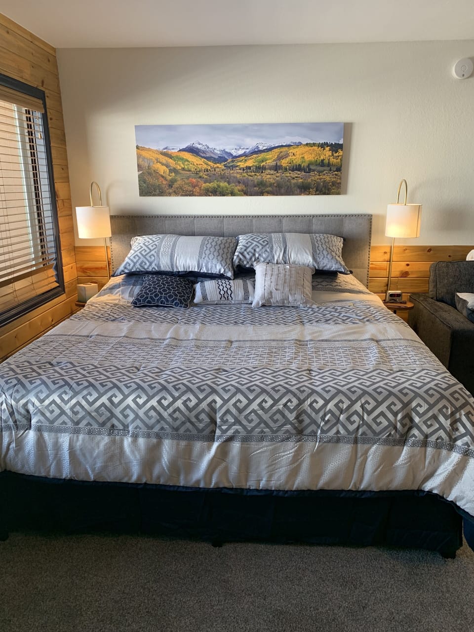 King sized main bed