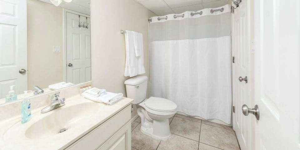 Second Bathroom with access from the hallway or the second bedroom