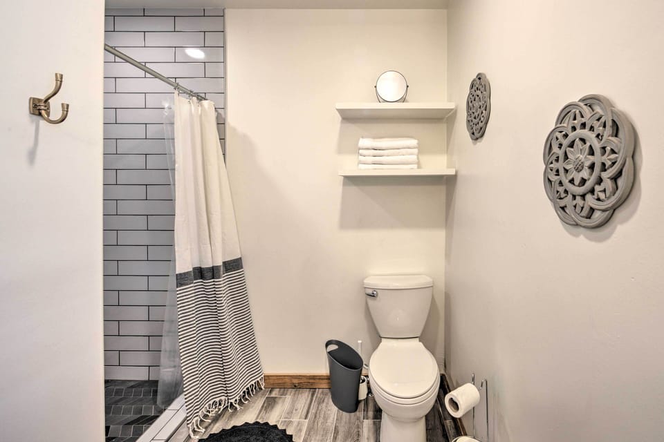 Bathroom | Complimentary Toiletries