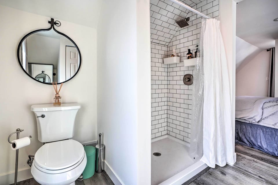 Bathroom | Towels Provided