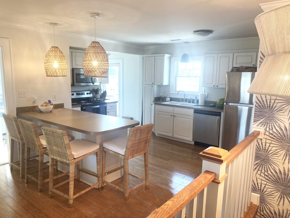 Main kitchen - upstairs.