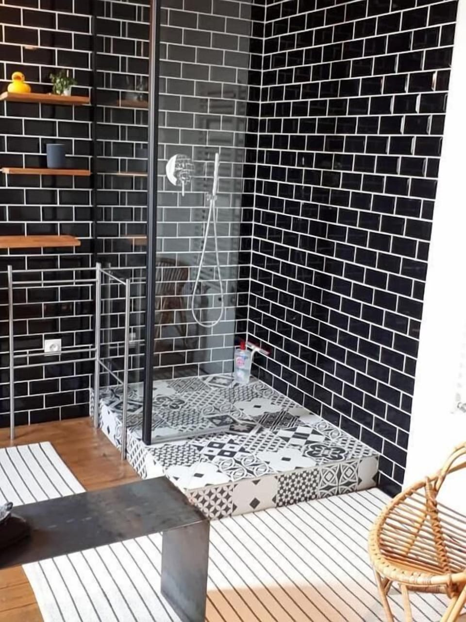 Comfort Double Room | Bathroom | Slippers